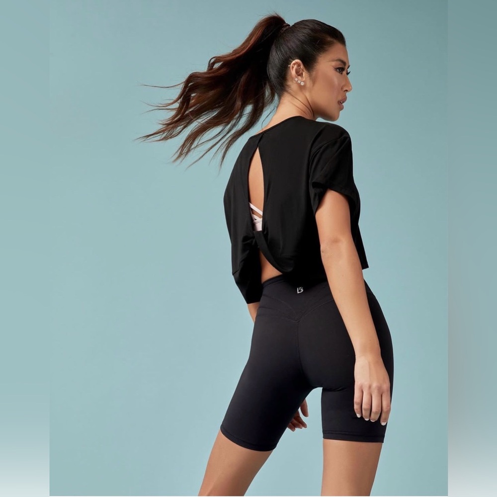 BuffBunny Rainforest Crop, Size XS, Onyx Black
